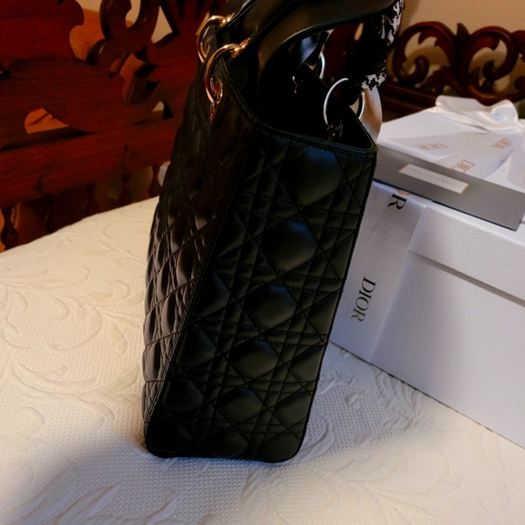 Lady Dior Large Size. EUC - Picture 13 of 17